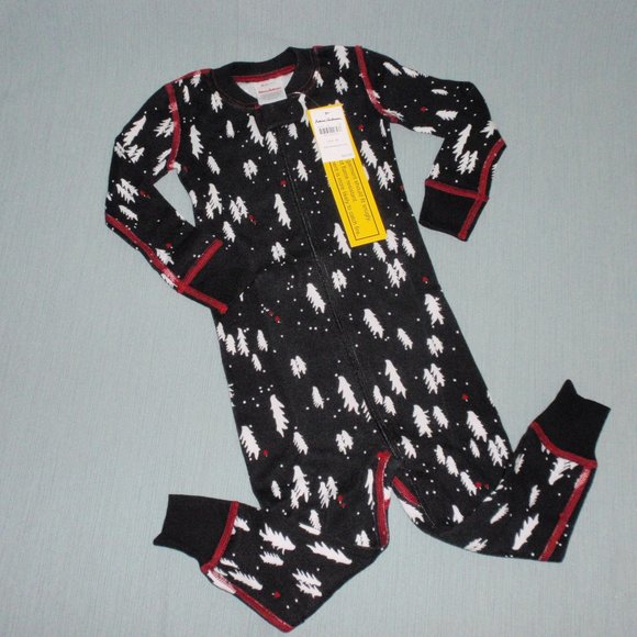 NWT Hanna Andersson Boys Winter Organic Black Trees Sleeper Zip up 85 2t - Picture 1 of 9